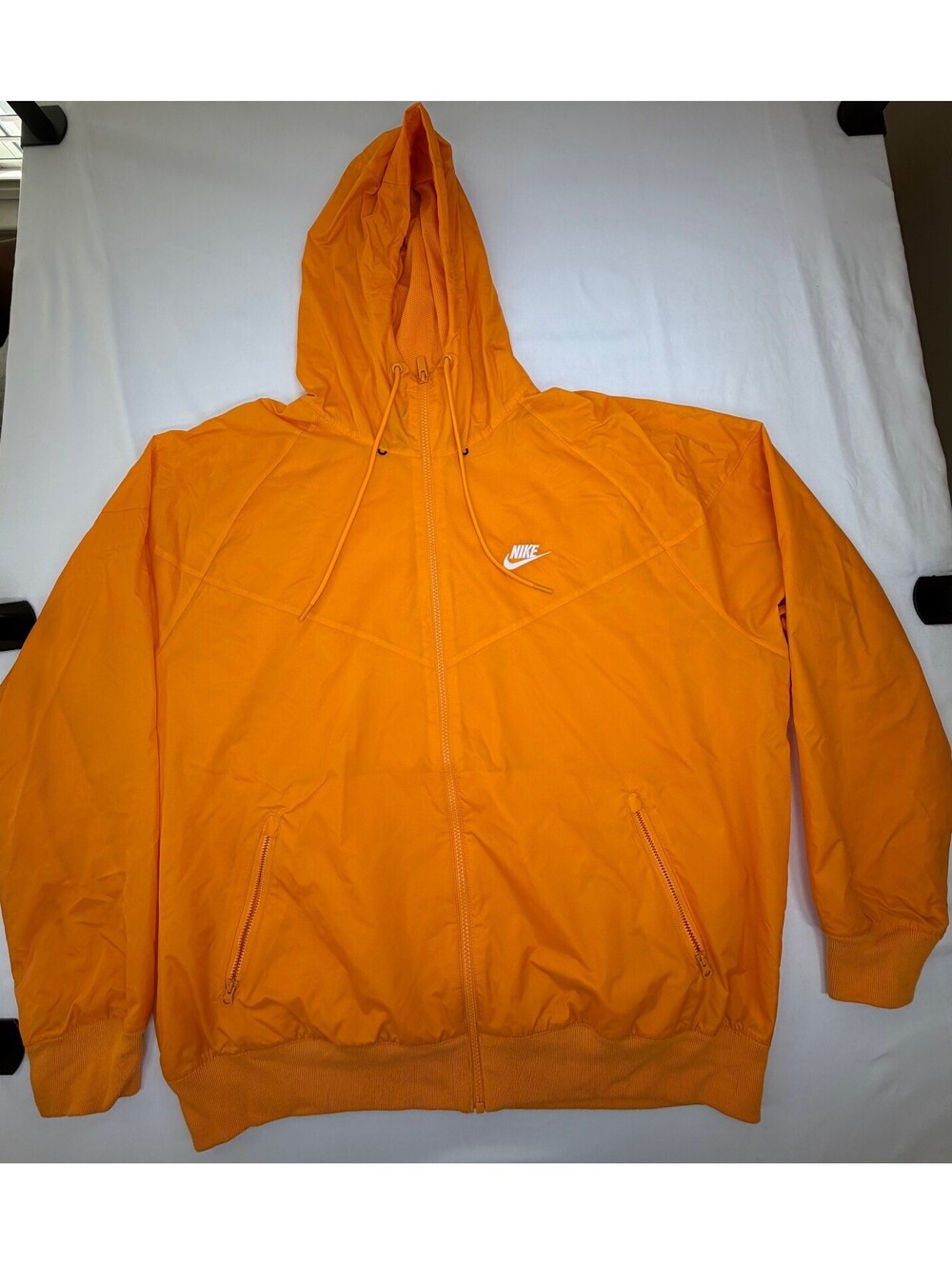 NIKE Men's Windrunner Jacket Hooded Windbreaker Lightweight Size XL Orange